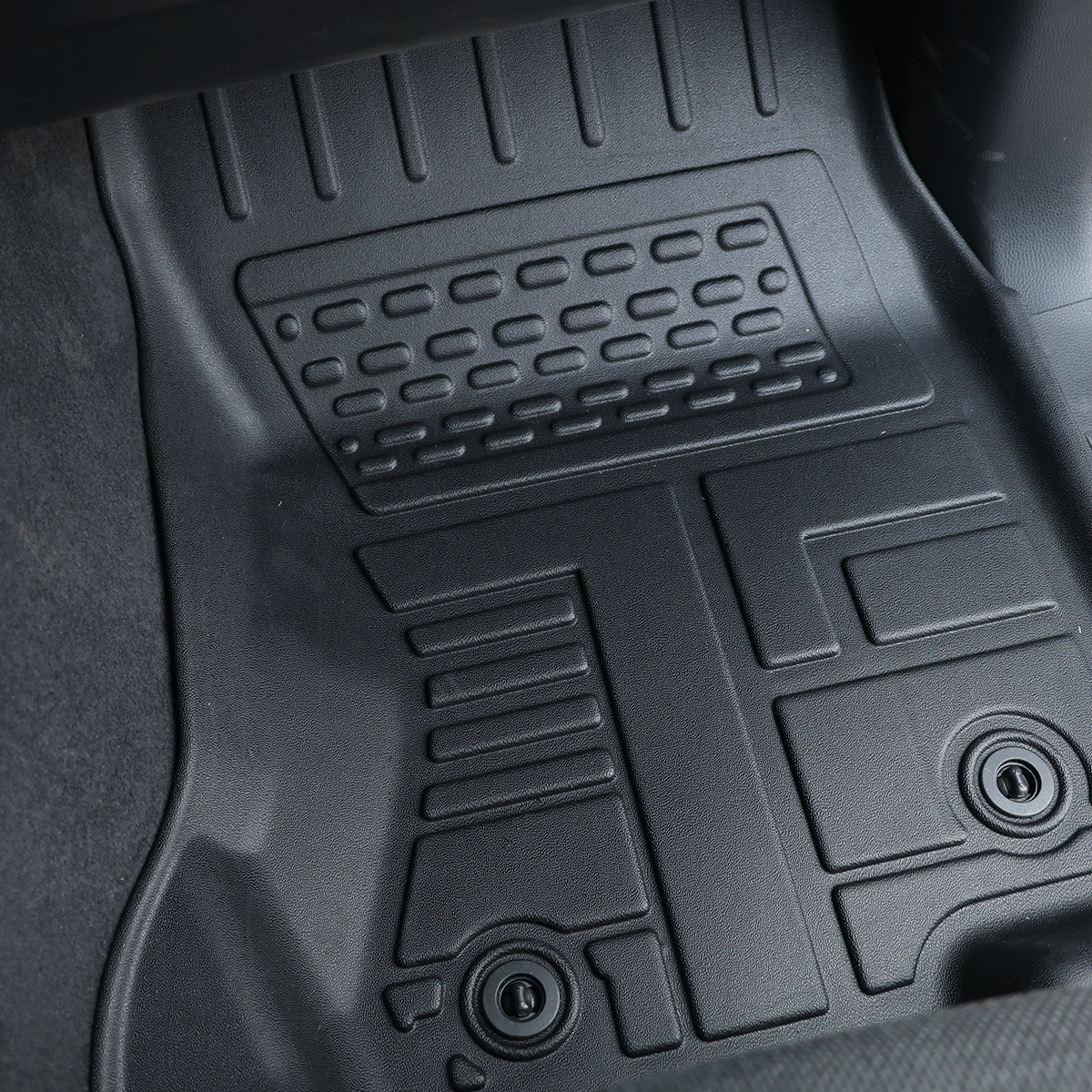 LC250 2024-2026 front and rear floor mats, custom-fit TPE protection