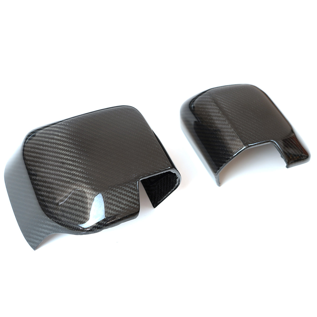 Land Rover Defender with PLOMOR Carbon Fiber Mirror Covers full vehicle view