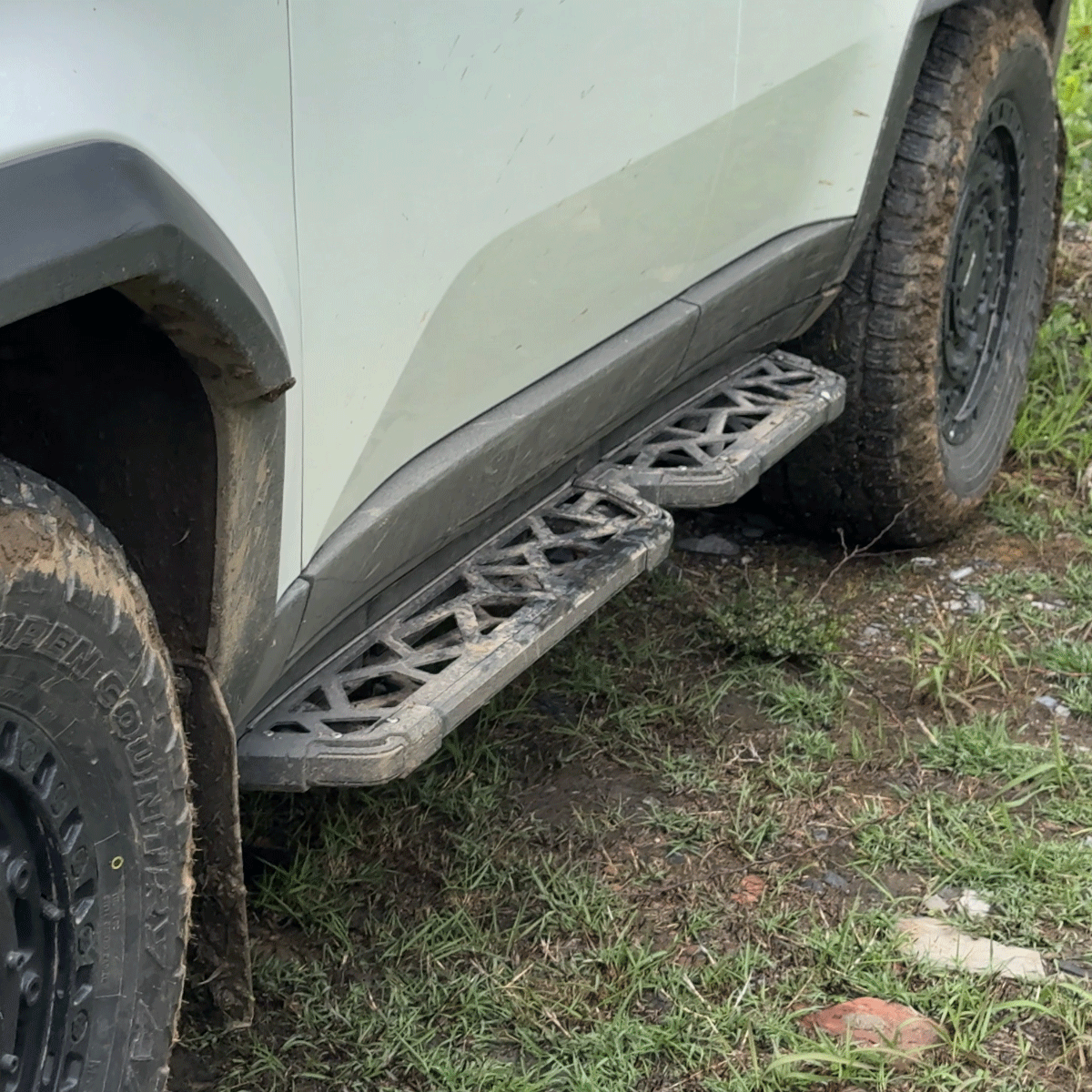 PLOMOR Toyota Land Cruiser LC250 Off-Road Side Steps 2024-2026