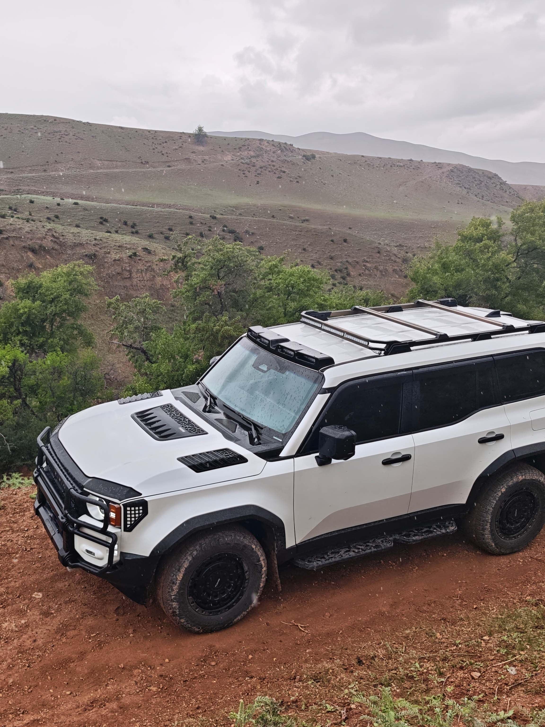 Toyota Land Cruiser LC250 / Prado Accessories: A Real-World Build Guide (2024–2027)