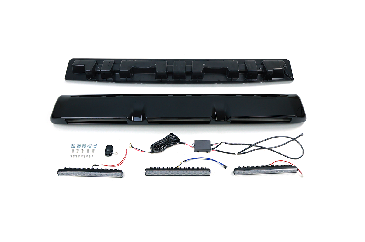 Roof light for Transit Custom 2024+ – Gloss Black - Upgrade your Transit Custom 2024+ with the Gloss Black Triple LED Roof Light