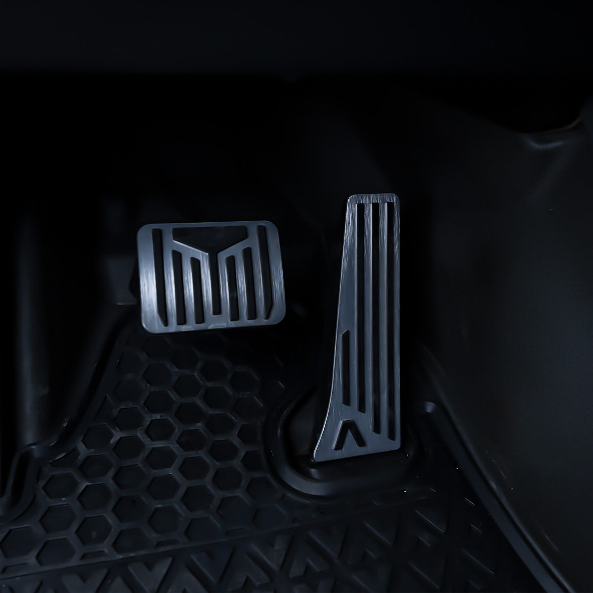 Accelerator & Brake Pedal Covers -Anti-Slip Aluminium (Black / Blue / Silver)-6