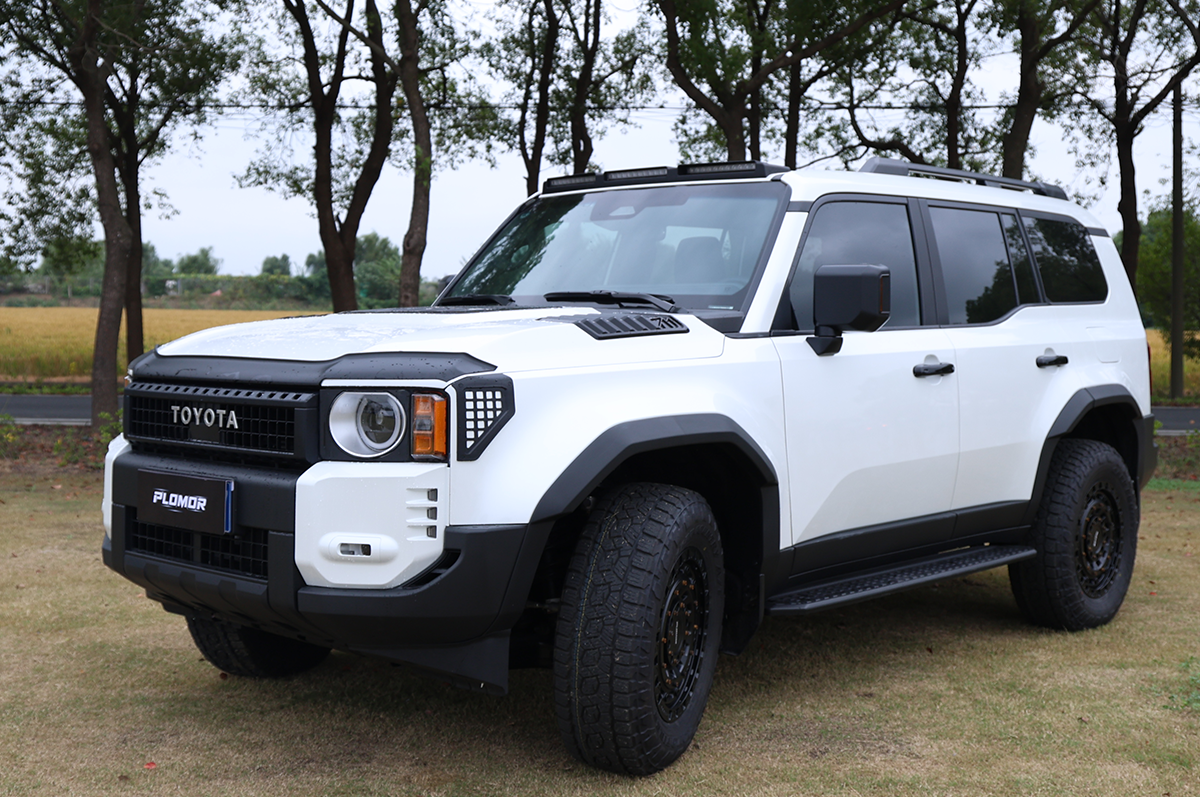 Drill-Free Installation with OEM Clips - Plomor Wide Body Fender Flares for Toyota Land Cruiser LC250 (2024+)