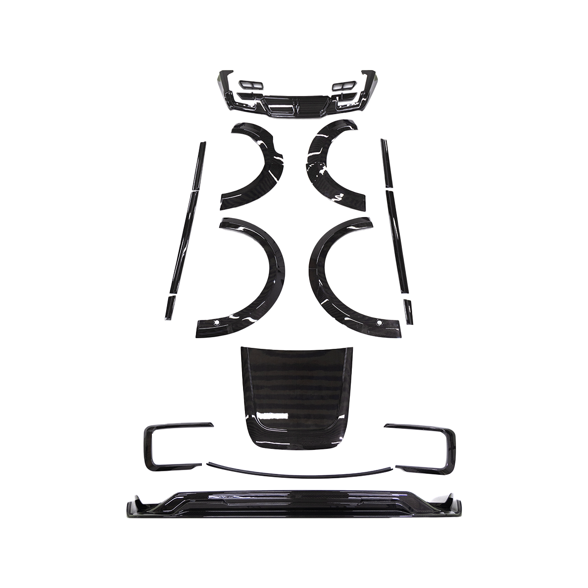 PLOMOR full dry carbon fibre body kit for Range Rover L460 (2023+), including front lip, fender flares, and rear diffuser, offering a lightweight, aggressive performance look.