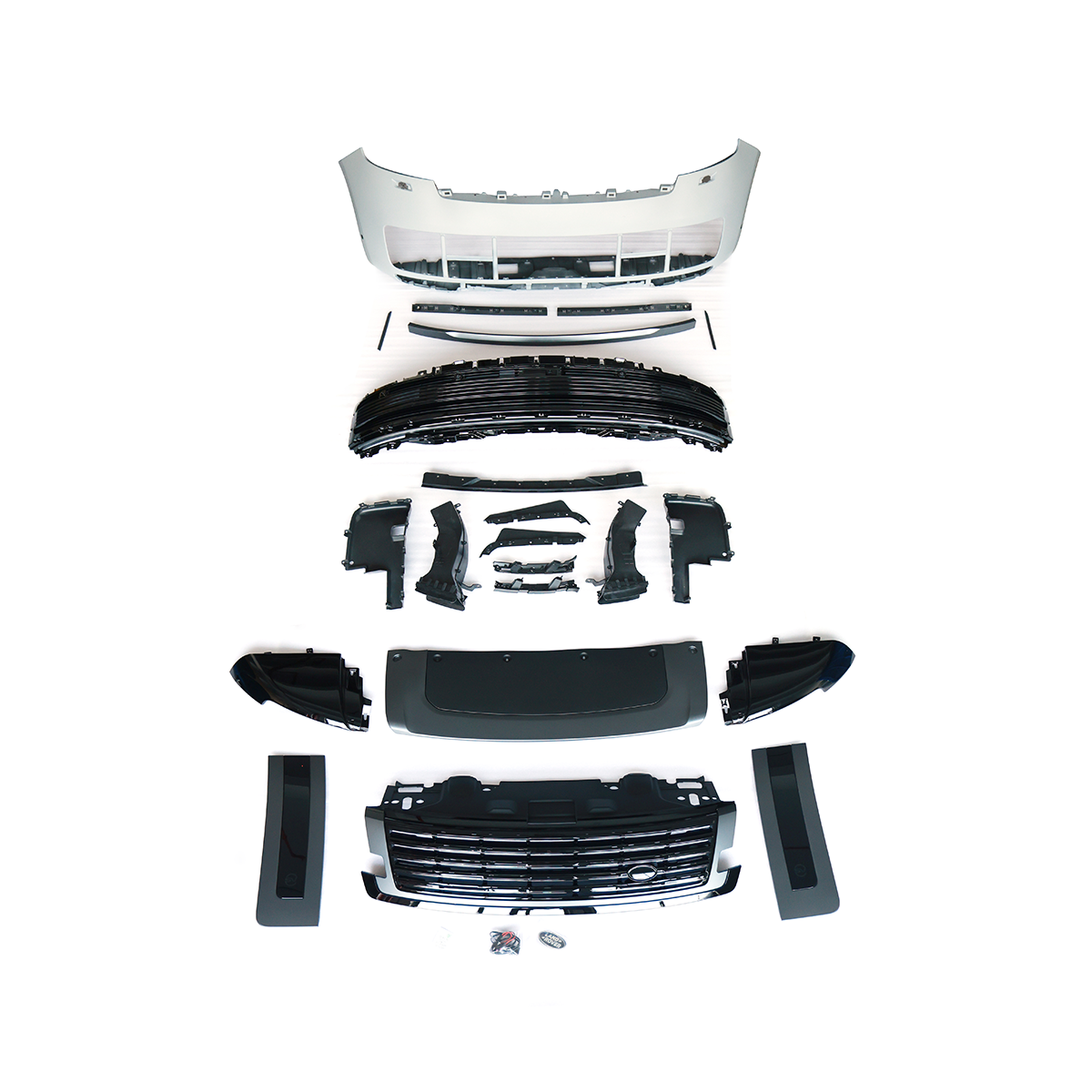 PLOMOR SV-style front bumper kit in Black and Pearl Nickel for Range Rover L460 (2022+), made from durable PP for an aggressive, luxury two-tone appearance.