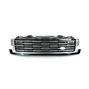 PLOMOR SV-style front grille close-up for Range Rover L461, highlighting the durable ABS construction, premium chrome plating, and precise OEM fitment clips.