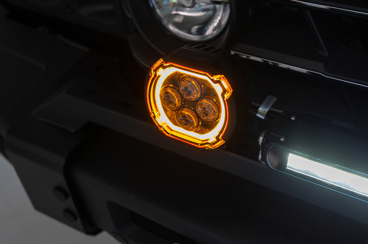 White spotlight + amber halo light combo - Dual-Function Round LED Spotlight with Amber Halo for Ineos Grenadier