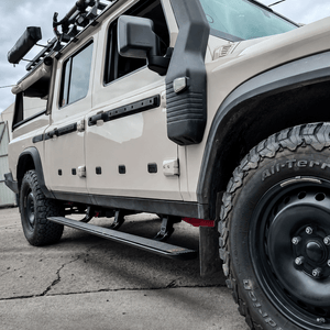 Off-road side steps for INEOS Grenadier Quartermaster