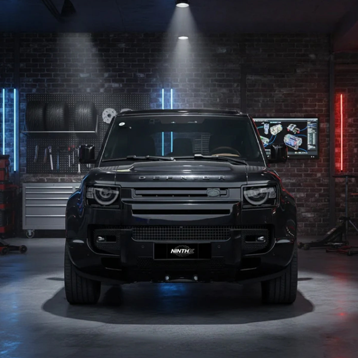 PLOMOR Black Edition exterior kit for Land Rover Defender 110 L663