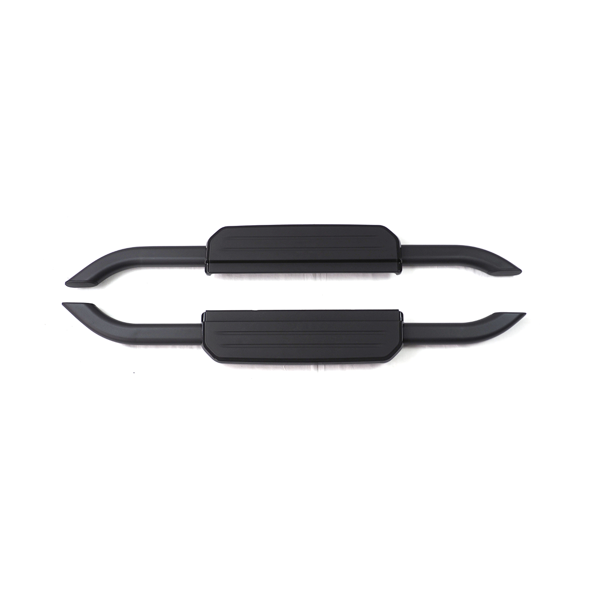 Aerospace-grade aluminium side steps detail for Defender 110