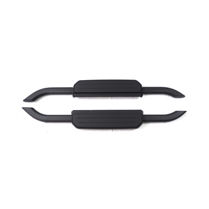 Aerospace-grade aluminium side steps detail for Defender 110