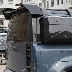 Aerodynamic effect of roof spoiler on rear profile of Defender 90/110 (L663)