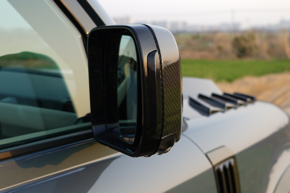 Factory-Style Plug-and-Play Fitment - PLOMOR Dynamic Amber LED Side Mirror Indicators for Land Rover Defender 90/110/130 L663