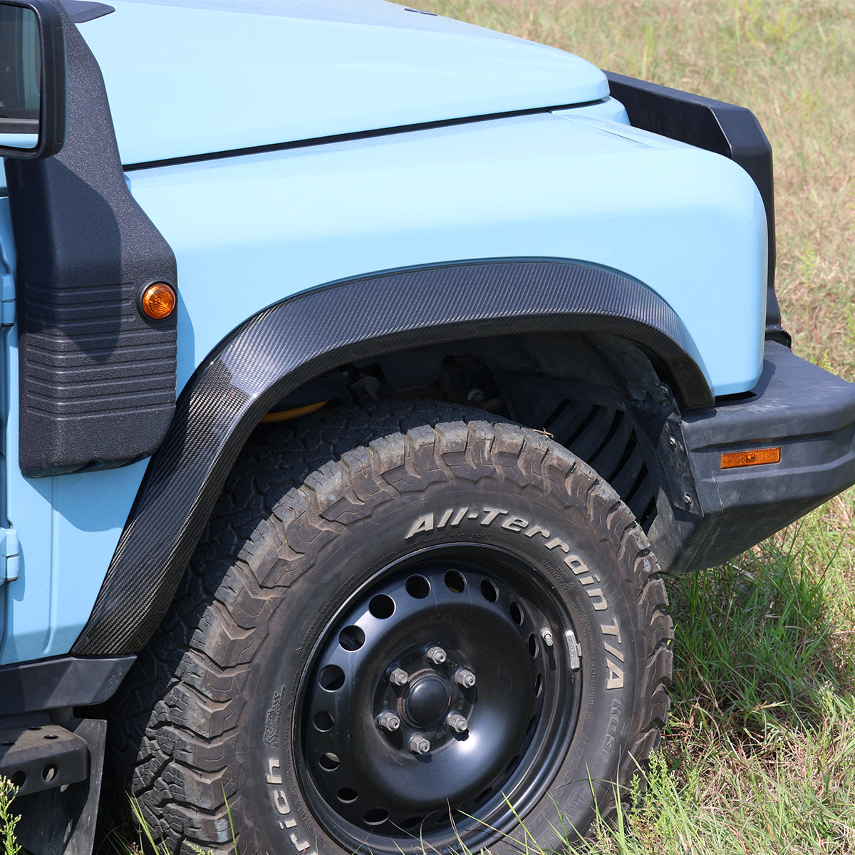 Grenadier Carbon Fibre Fender Flare Edge Detail