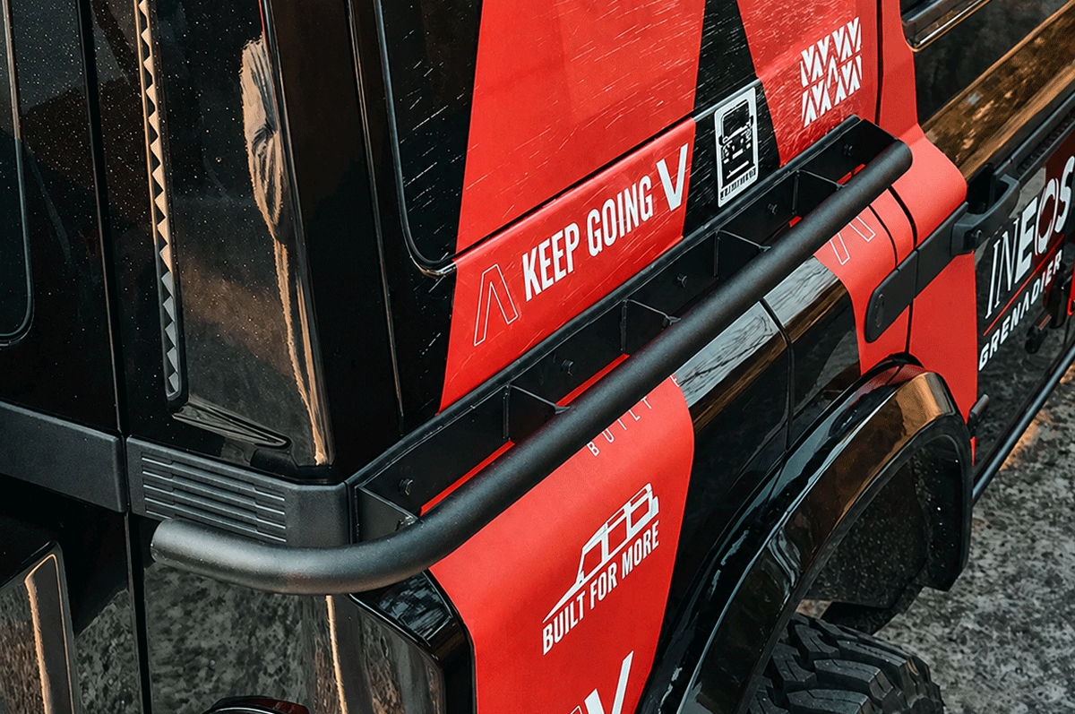 Surface Finish - PLOMOR Aluminum Rear Body Cross Beam Set for Ineos Grenadier | Rear Quarter Panel Protection Rails (No-Drill Installation)