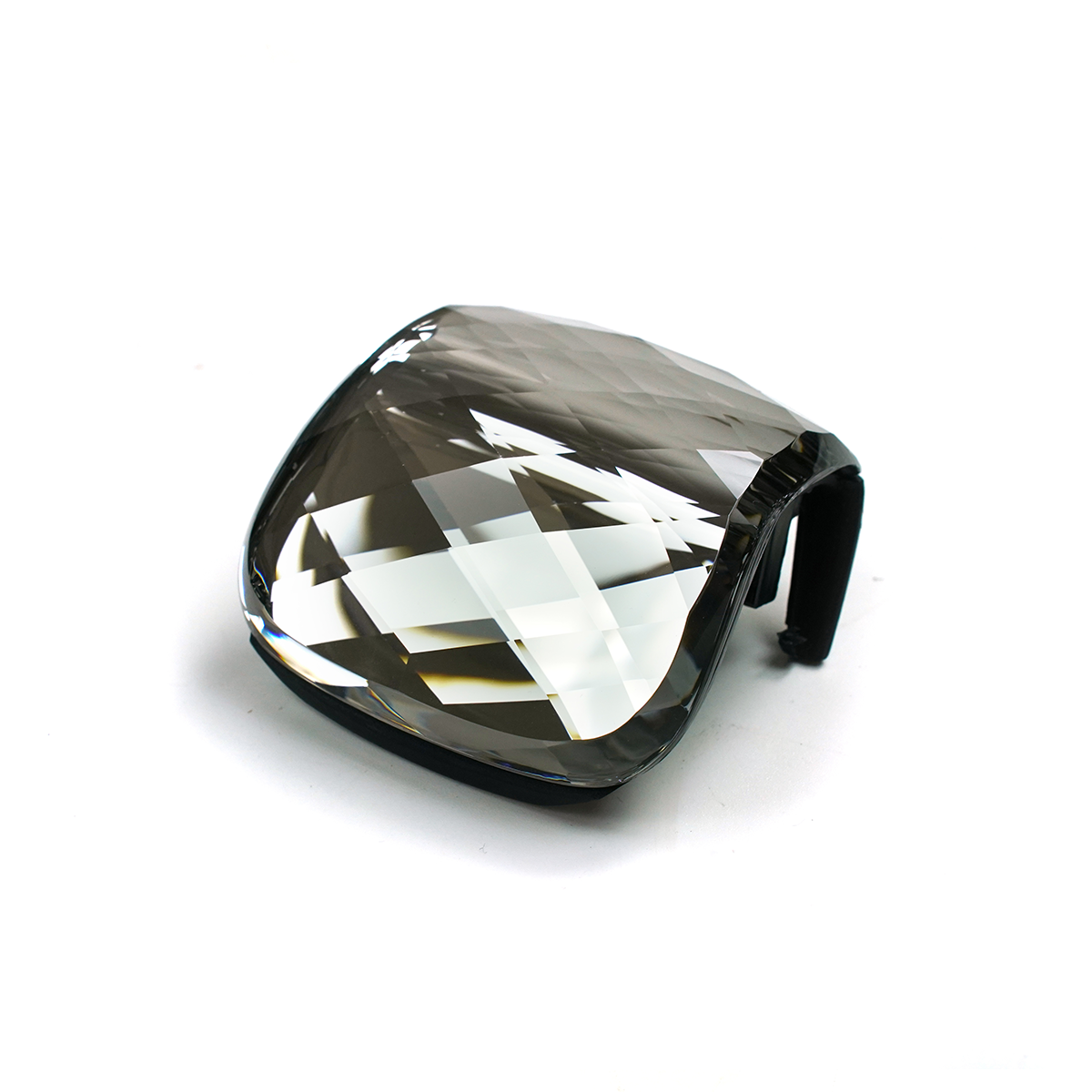Diamond cut crystal gear selector detail for Range Rover L460