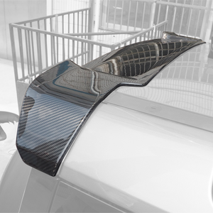 Carbon fibre rear roof spoiler for Land Rover Defender L663 90/110, aerodynamic and durable