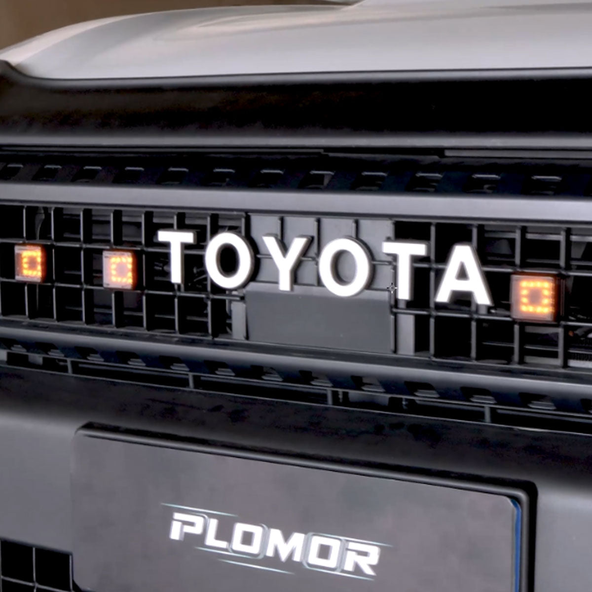 lc250-grille-lights-plug-and-play-no-drill-install.