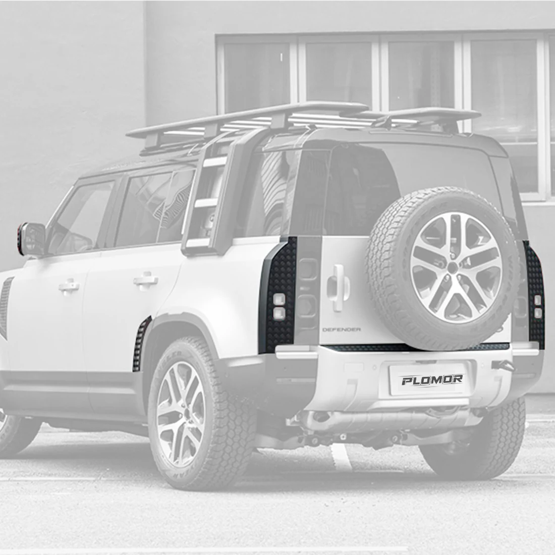 Land Rover Defender L663 with Chequer Kit Installed – Mirror Covers