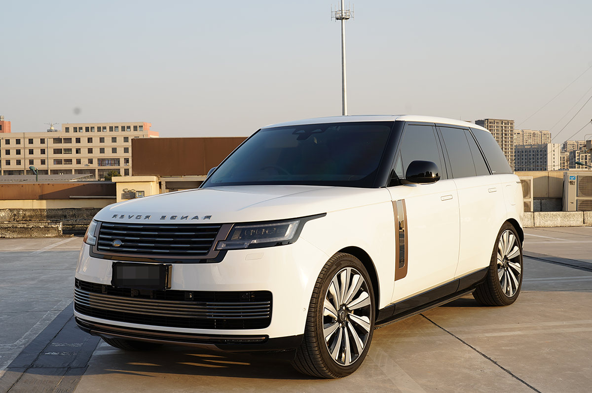 SV-style mesh design - PLOMOR Range Rover L460 SV Style Front Grille Kit | ABS Chrome Mesh OEM Fit Upgrade