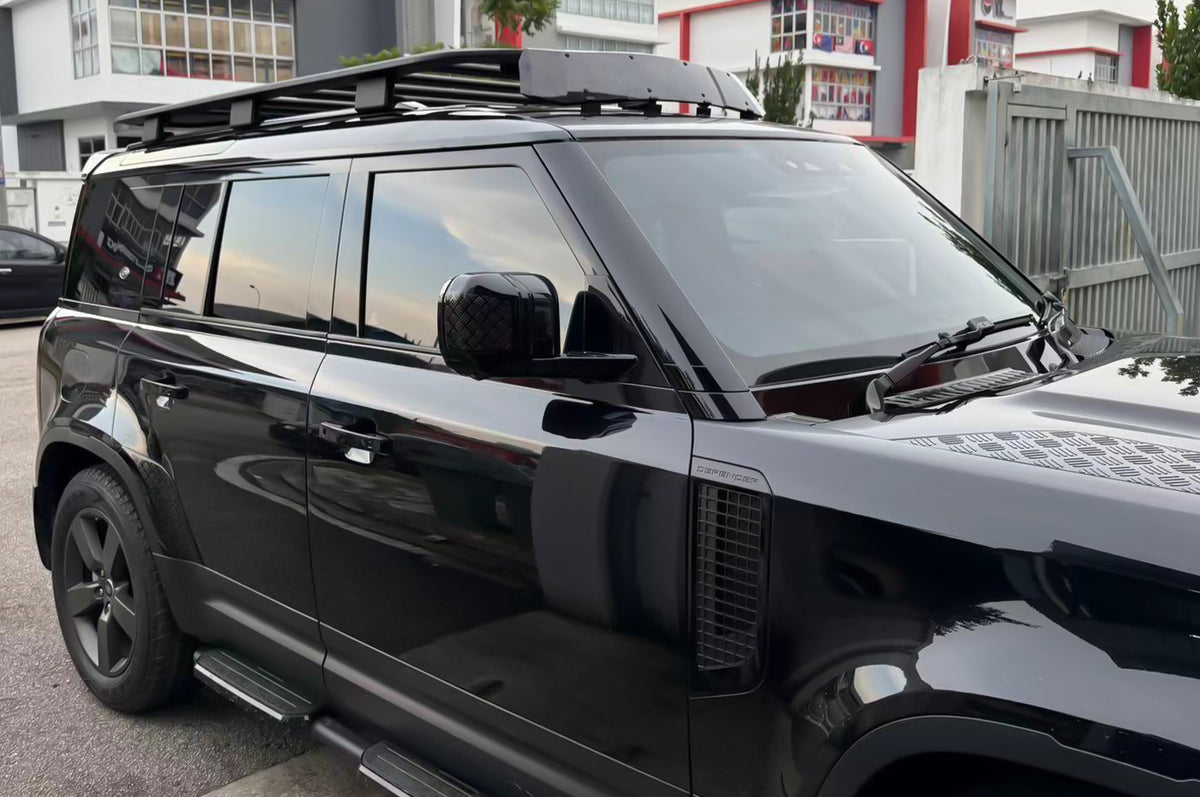 Aerodynamic Design - PLOMOR Defender 90/110 Roof Rack Wind Deflector – Gloss Black ABS Air Shield