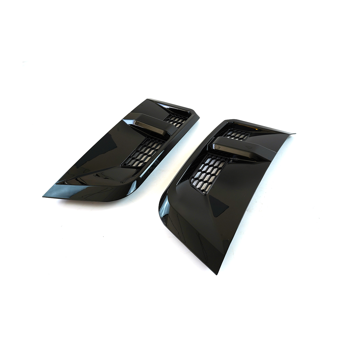 Side body vent upgrade kit installed on Land Rover Defender