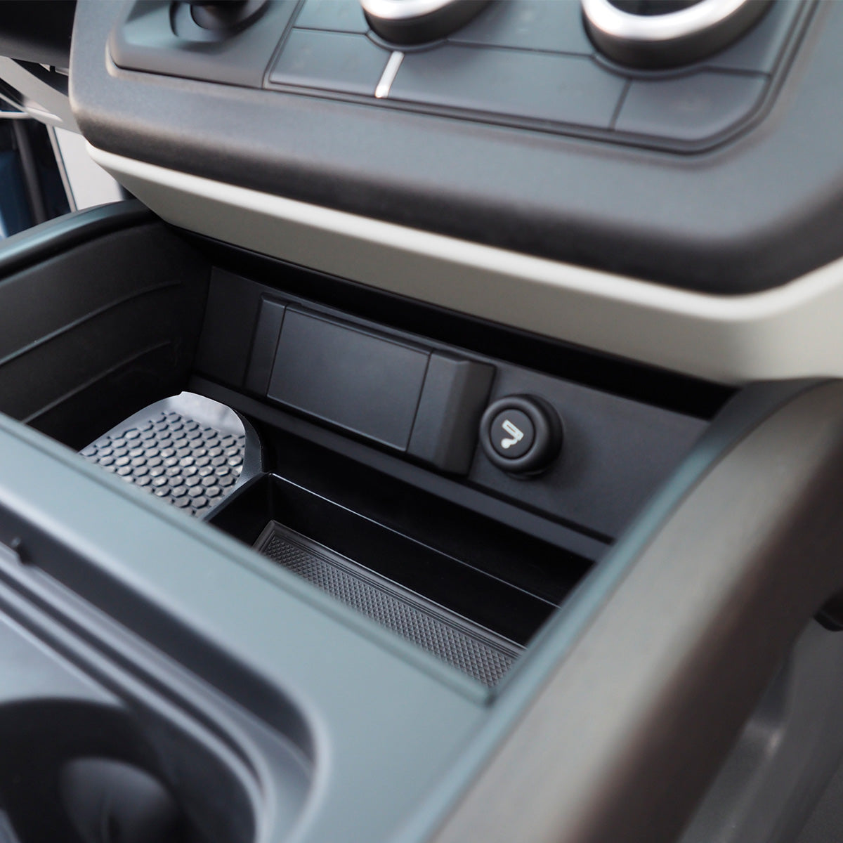 PLOMOR Defender USB Cover Flip-Top Installed