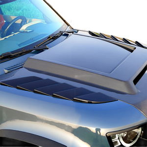PLOMOR Dual-Fin Hood Vent Trim Installed on Defender 90 110 130 Side View