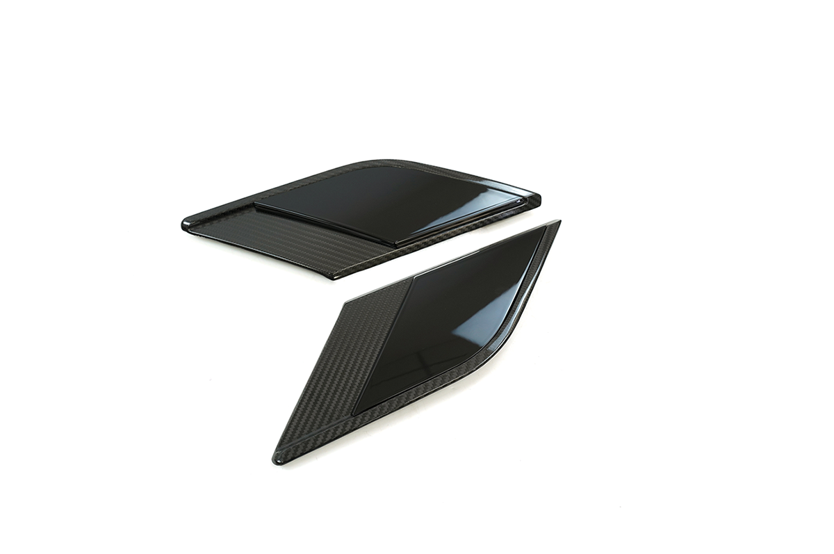 Aerodynamic Styling - PLOMOR Range Rover Sport L461 Carbon Fiber Side Vent Trim | Dry Carbon OEM Fit
