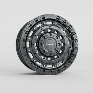 PLOMOR 18-inch forged wheel installed on LC250 front axle
