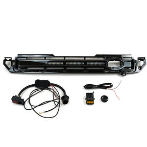 Easy plug-and-play installation of PLOMOR LED grille for Defender