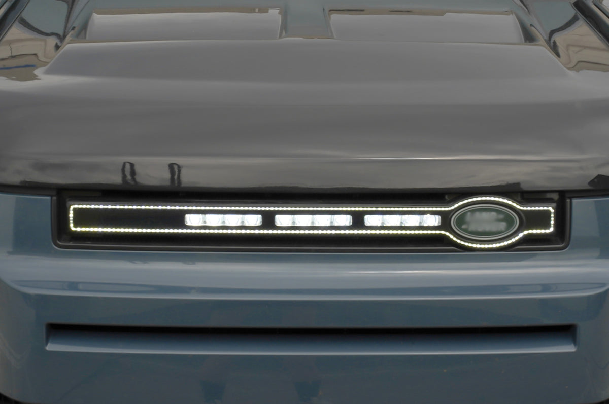 LED Grille for Land Rover Defender - PLOMOR LED Grille – High-Gloss Front Upgrade for Land Rover Defender 90/110/130