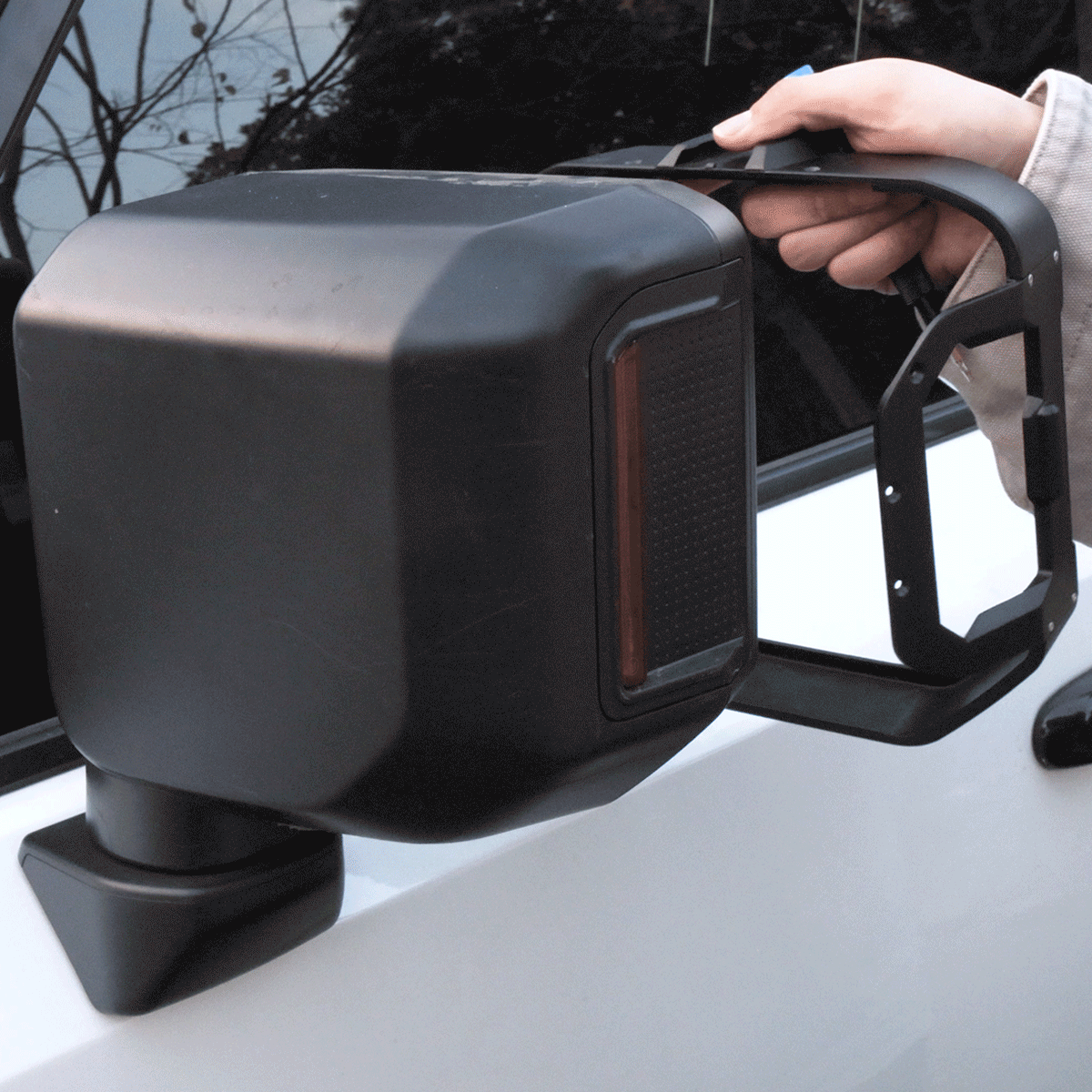 PLOMOR Magnesium-Aluminium Mirror Guards for Toyota Land Cruiser LC250 (2024-2026) – GoPro-Compatible, Lightweight, and Durable Protection