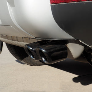 Angled View of PLOMOR Quad Exhaust Tips on Land Rover Defender
