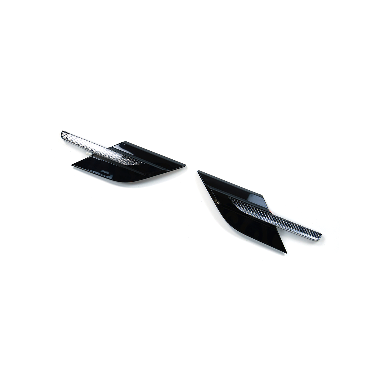 Pair of Range Rover fender side indicator/turn-signal trims in gloss black with clear lens, separated in opposed angled layout on a white background.