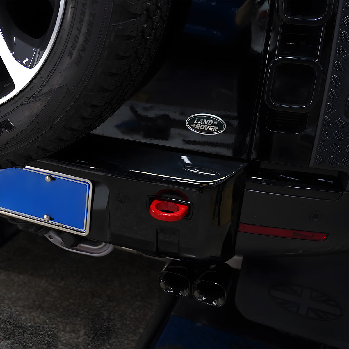 PLOMOR Tow Hook Installed on Land Rover Defender 