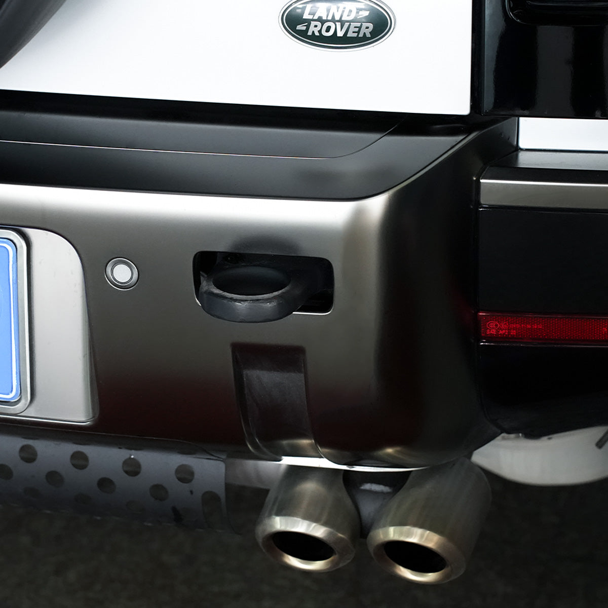 PLOMOR Heavy-Duty Tow Hook Installed Off-Road on Defender