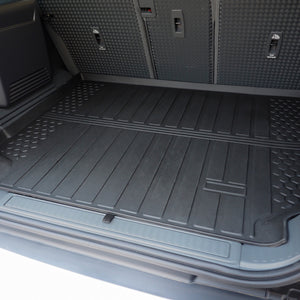 Defender 90/110 boot with PLOMOR TPE mat installed