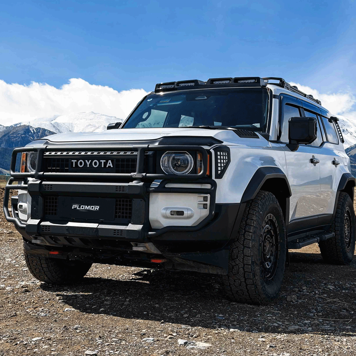Toyota Land Cruiser LC250 four lamp roof LED light cover with gloss black finish