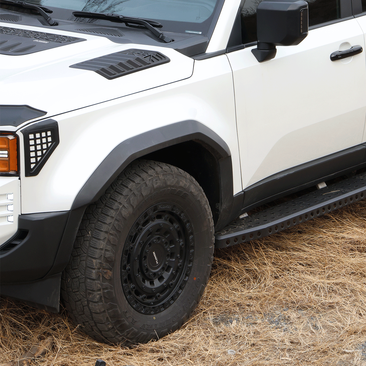 Toyota Land Cruiser LC250 fitted with PLOMOR wide body fender flares