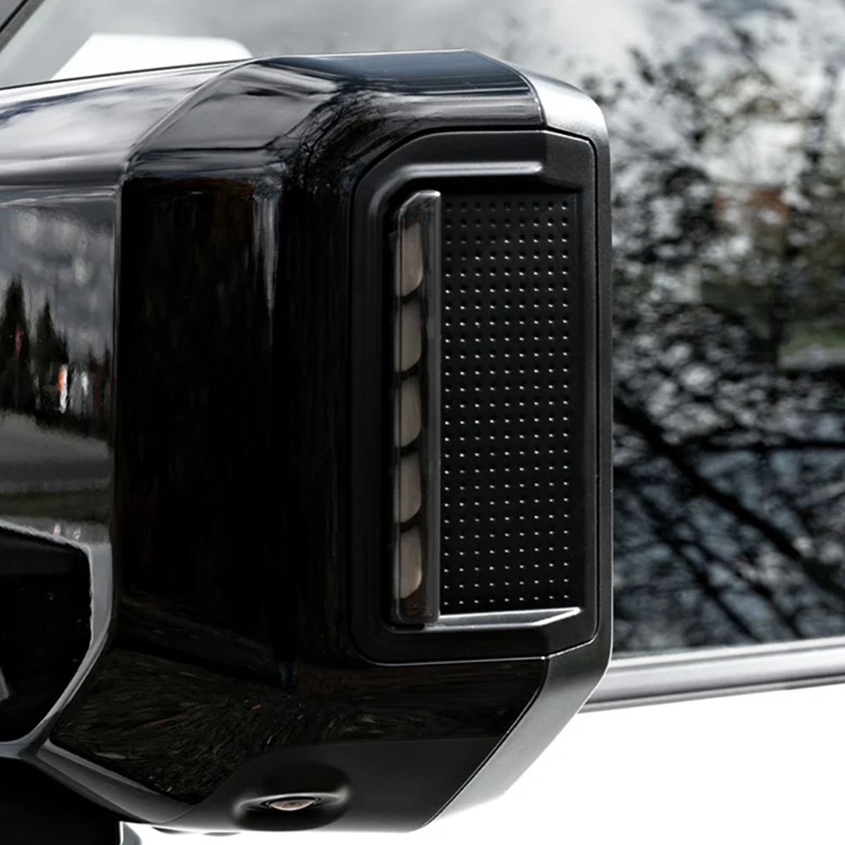 Right side view of Toyota Land Cruiser LC250 2024+ with integrated LED side mirror turn signals