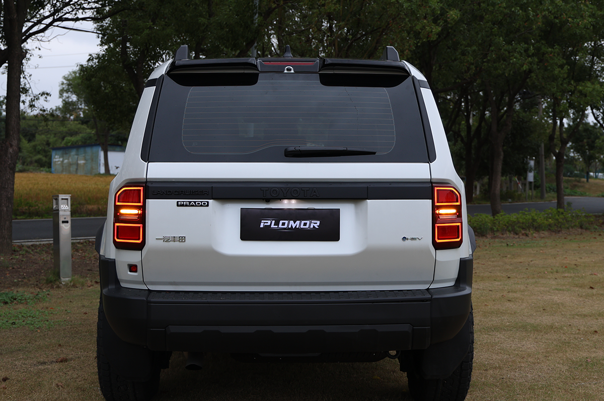 Rear Spoiler for Toyota Land Cruiser LC250 – ABS - Rear Spoiler for Toyota Land Cruiser LC250 – Gloss Black ABS